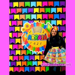 PAINEL ARRAIÁ BANDEIRINHAS